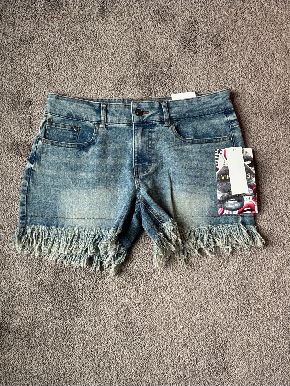 VIP Jeans Distressed Denim Cutoff Shorts Frayed Hem Mid Rise SIZE 7/28 NWT